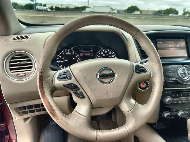 Thumbnail: 2013 Nissan Pathfinder - 17