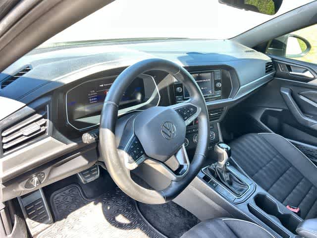 Thumbnail: 2024 Volkswagen Jetta - 15