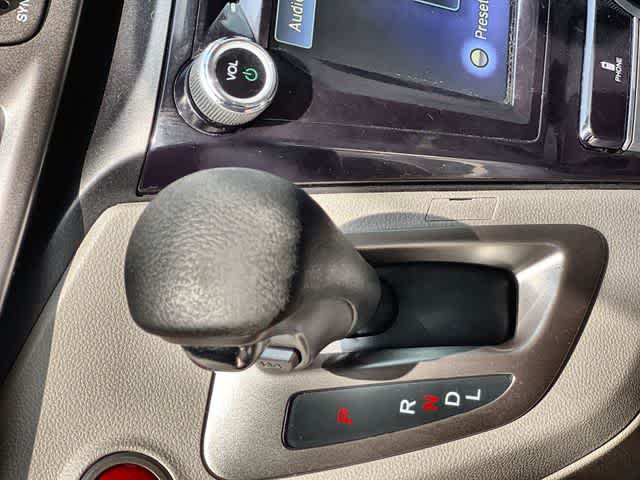 Thumbnail: 2015 Honda Odyssey - 16