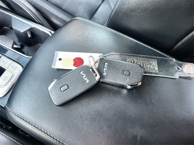 Thumbnail: 2022 Kia Telluride - 21