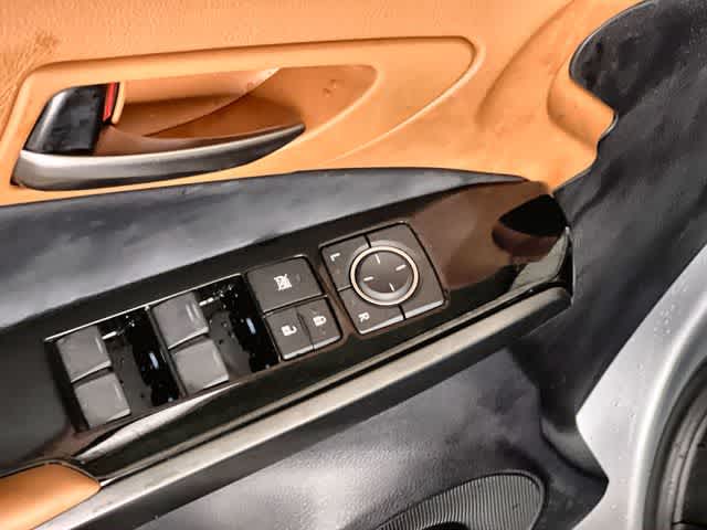 Thumbnail: 2025 Lexus IS - 30