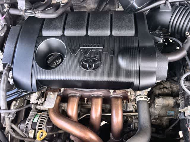 Thumbnail: 2012 Toyota Highlander - 9