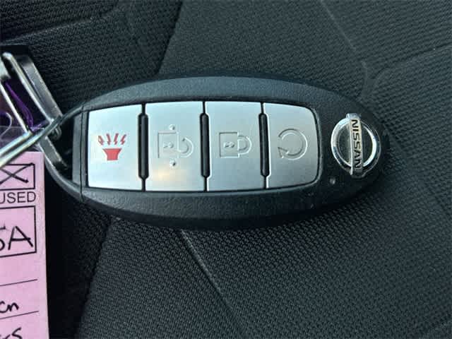 Thumbnail: 2018 Nissan Kicks - 21