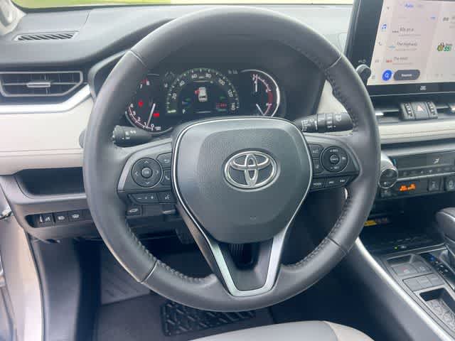 Thumbnail: 2024 Toyota RAV4 - 17
