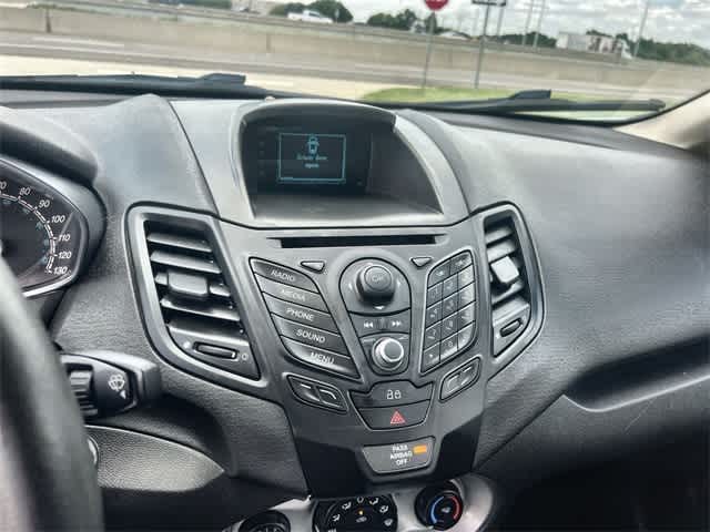 Thumbnail: 2014 Ford Fiesta - 18