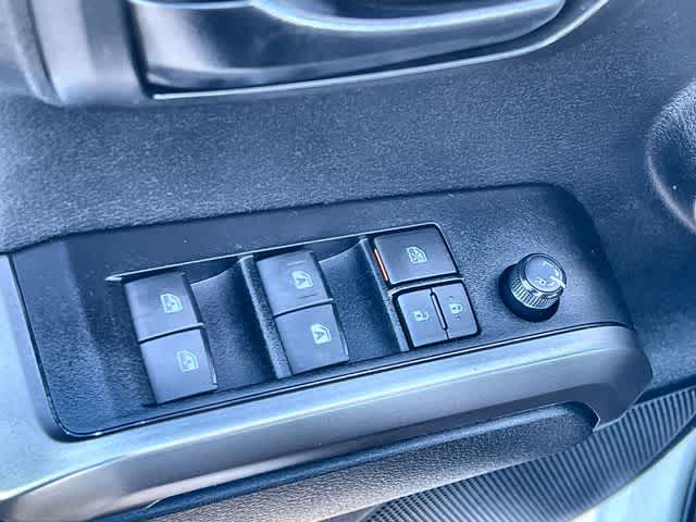 Thumbnail: 2023 Toyota Tacoma - 30