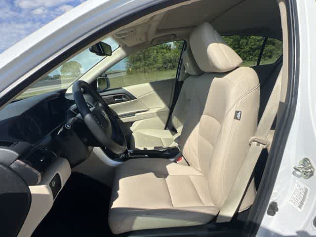 Thumbnail: 2016 Honda Accord - 11