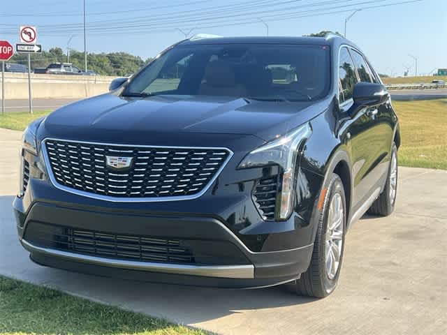 2021 Cadillac XT4 Premium Luxury photo 2