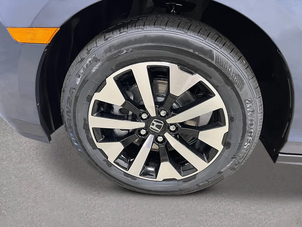Thumbnail: 2026 Honda Odyssey - 10