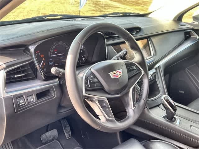 Thumbnail: 2017 Cadillac XT5 - 15