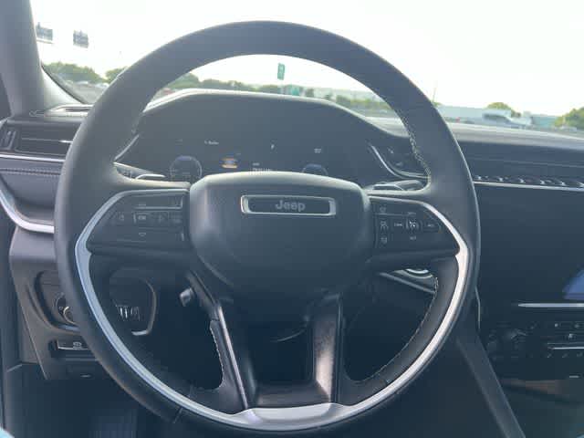 Thumbnail: 2023 Jeep Grand Cherokee L - 17