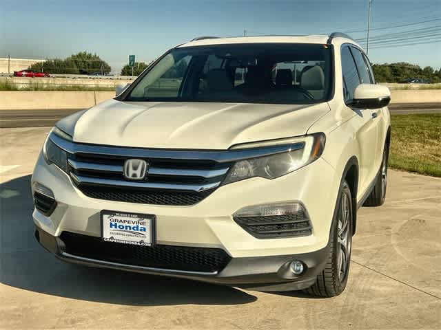 2018 Honda Pilot Touring photo 2