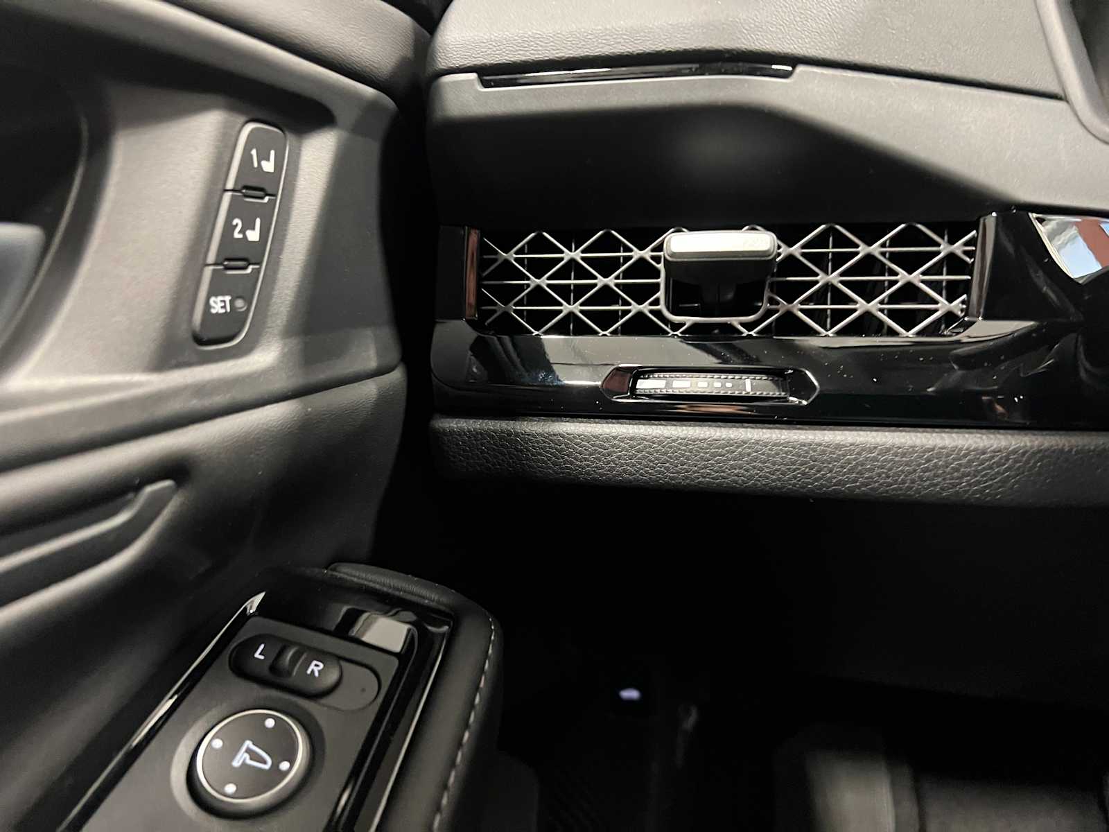 Thumbnail: 2025 Honda Accord - 18