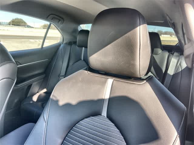 Thumbnail: 2022 Toyota Camry - 25