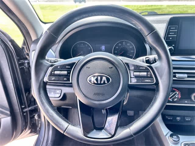 2021 Kia Seltos S 17