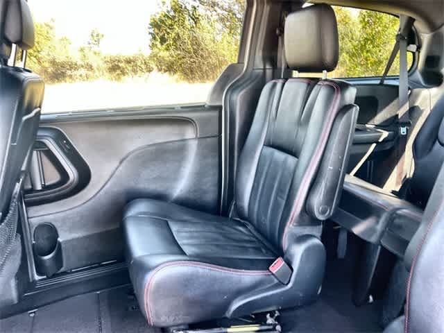 Thumbnail: 2019 Dodge Grand Caravan - 14