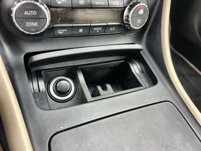 Thumbnail: 2014 Mercedes-Benz CLA - 28