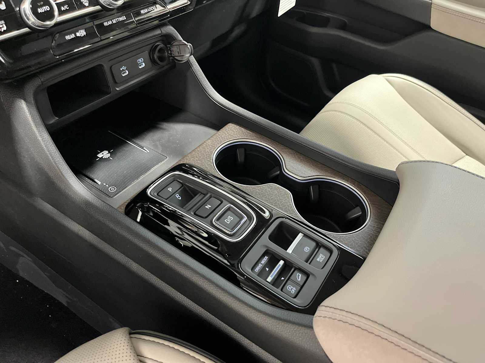 Thumbnail: 2026 Honda Pilot - 15