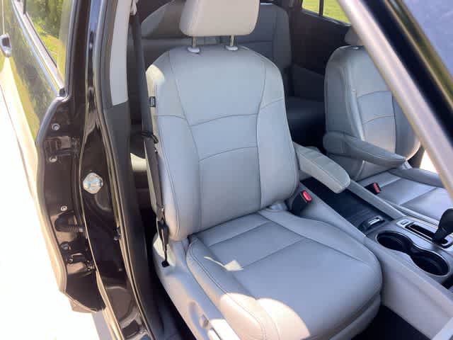 Thumbnail: 2019 Honda Pilot - 12