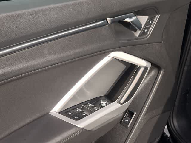 Thumbnail: 2020 Audi Q3 - 30