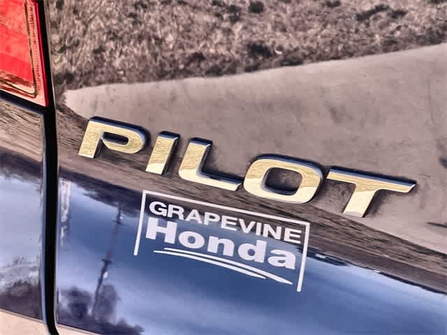 Thumbnail: 2016 Honda Pilot - 8