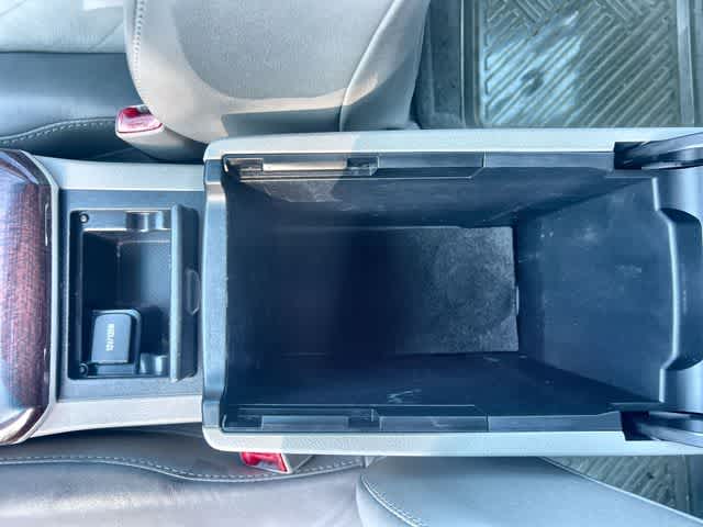 Thumbnail: 2012 Toyota Camry - 27