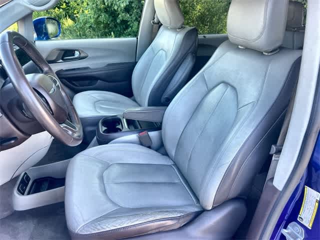 2018 Chrysler Pacifica Touring L 11