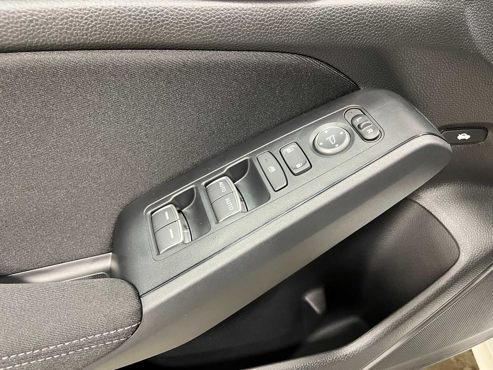 2025 Honda Civic Sport 13
