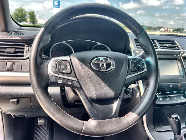 Thumbnail: 2016 Toyota Camry - 17
