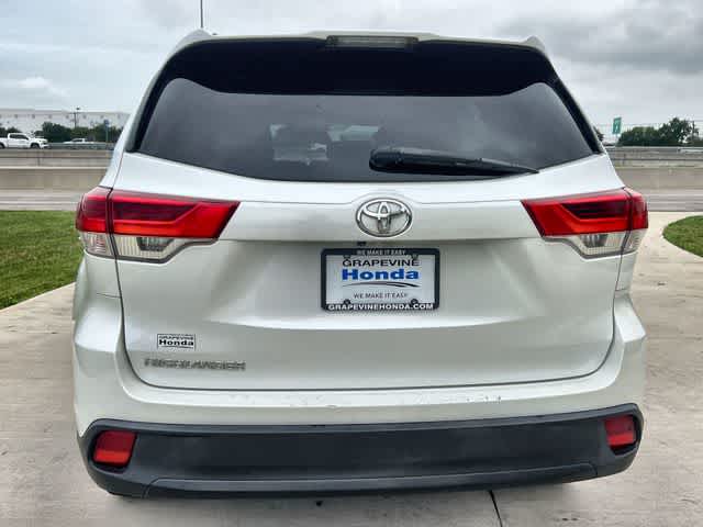 Thumbnail: 2018 Toyota Highlander - 6