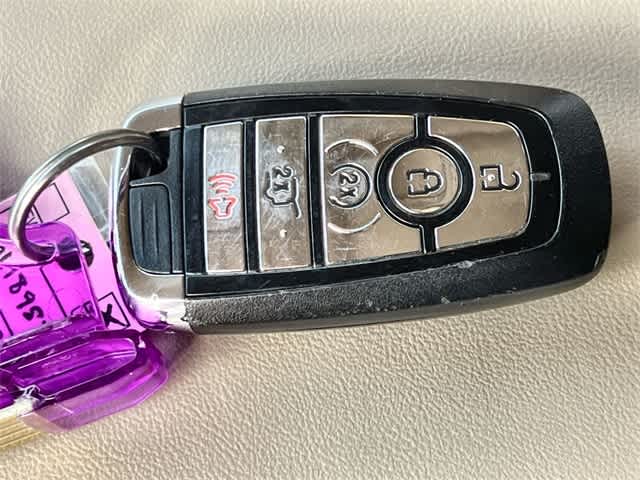 Thumbnail: 2020 Lincoln Aviator - 21