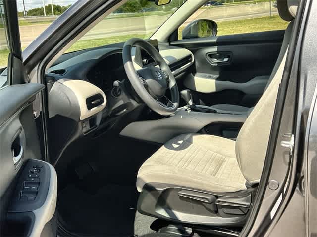 2025 Honda HR-V LX photo 3
