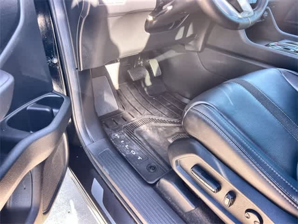 Certified 2025 Honda Pilot EX-L SUV