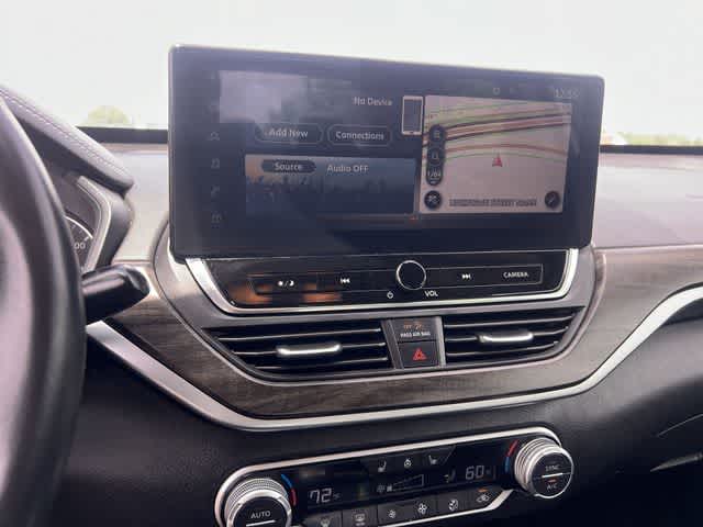 Thumbnail: 2023 Nissan Altima - 18