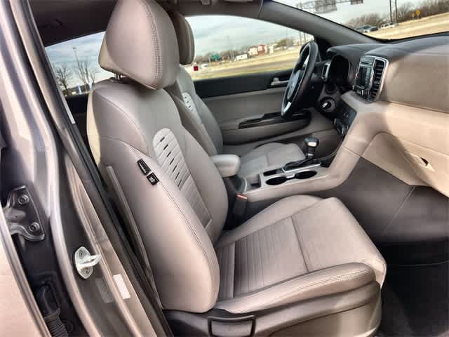 Thumbnail: 2017 Kia Sportage - 12