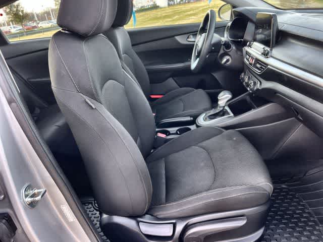 Thumbnail: 2021 Kia Forte - 12