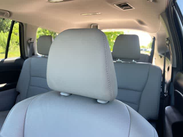 Thumbnail: 2019 Honda Pilot - 25