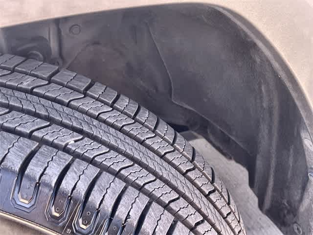 Thumbnail: 2021 Toyota RAV4 - 23