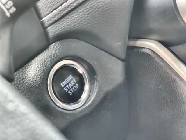 Thumbnail: 2019 Toyota RAV4 - 27