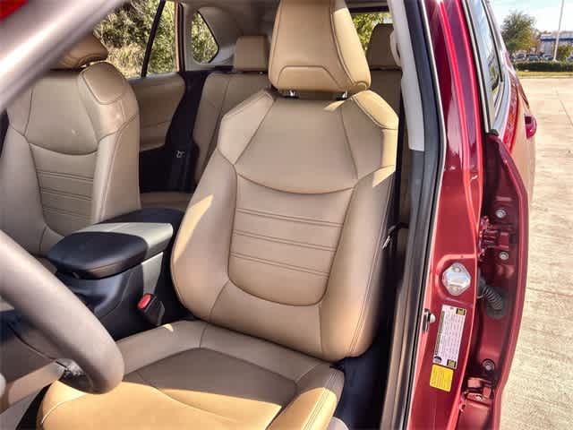 Thumbnail: 2025 Toyota RAV4 - 11