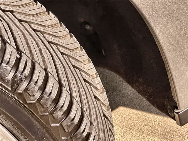 Thumbnail: 2017 Chevrolet Volt - 23