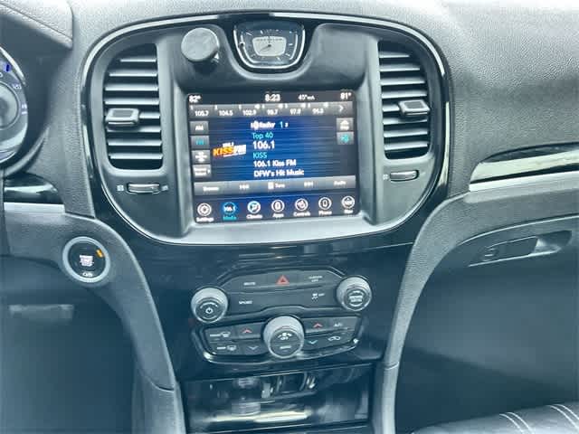 Thumbnail: 2018 Chrysler 300 - 18