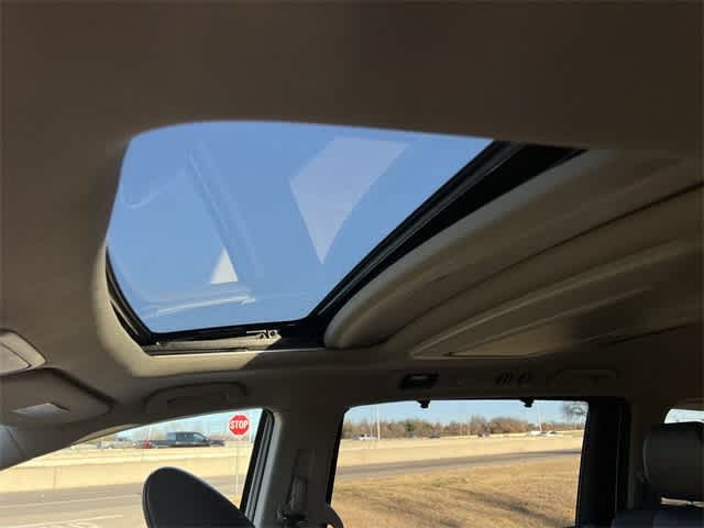 Thumbnail: 2015 Honda Odyssey - 32