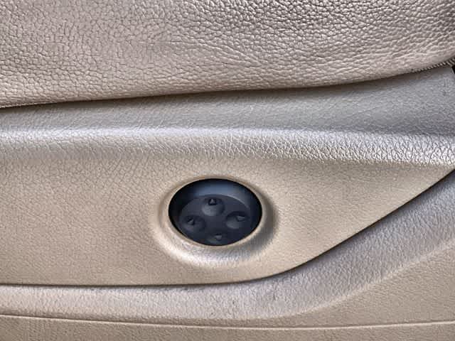 Thumbnail: 2013 Mercedes-Benz M-Class - 31