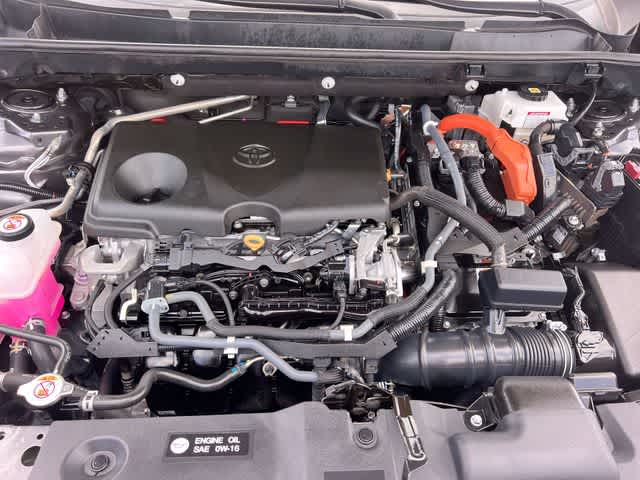 Thumbnail: 2021 Toyota RAV4 - 10