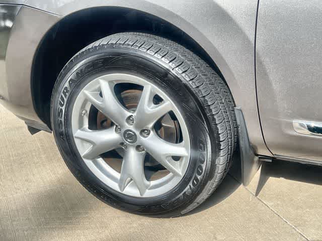 Thumbnail: 2011 Nissan Rogue - 9