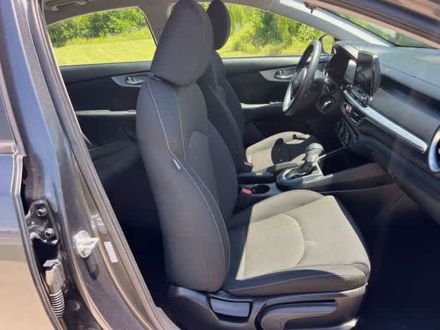 Thumbnail: 2023 Kia Forte - 12