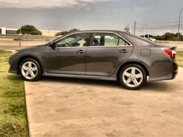 Thumbnail: 2012 Toyota Camry - 4