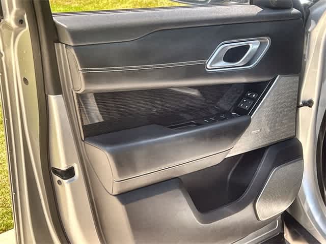 Thumbnail: 2018 Land Rover Range Rover Velar - 30