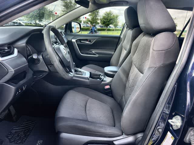 Thumbnail: 2019 Toyota RAV4 - 10
